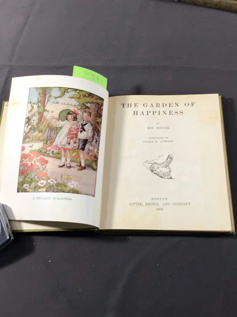 Vintage Books & Banks - image 18 of 24