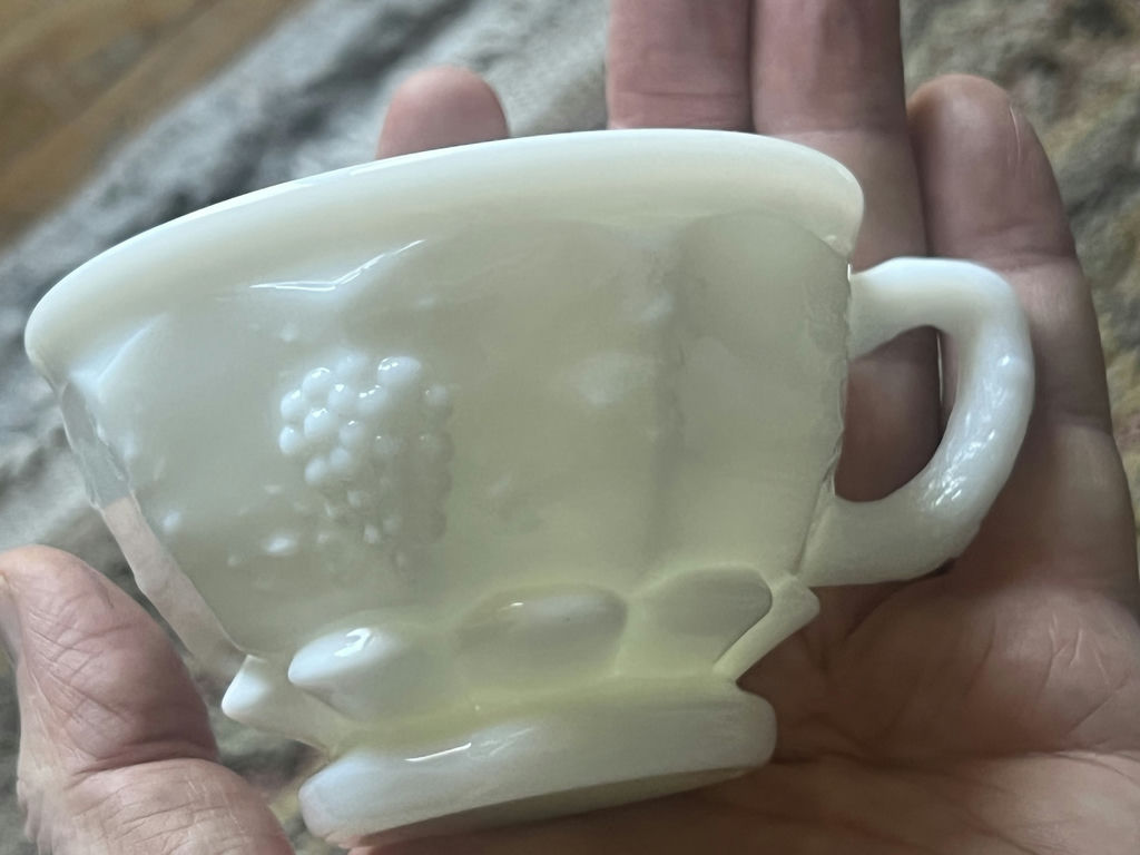 3 Pieces Westmoreland Grapevine Milk Glass Tea Cups Saucers - image 7 of 11