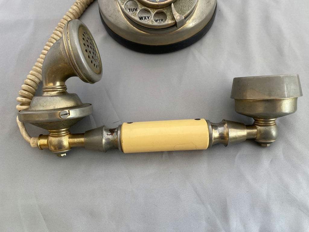 Vintage Petite Telephone Series Telephone  - image 3 of 7