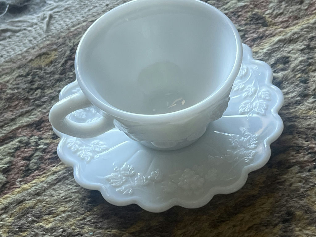 3 Pieces Westmoreland Grapevine Milk Glass Tea Cups Saucers - image 5 of 11