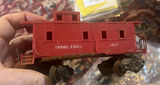 Lot of Three Lionel Post War Plastic Cars, And Caboose - thumbnail 7 of 17
