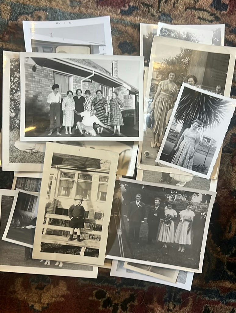Very large lot of MCM family, photos, black and white - image 5 of 19