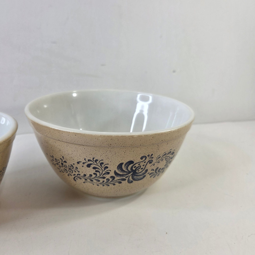 Vintage Pyrex - image 3 of 4