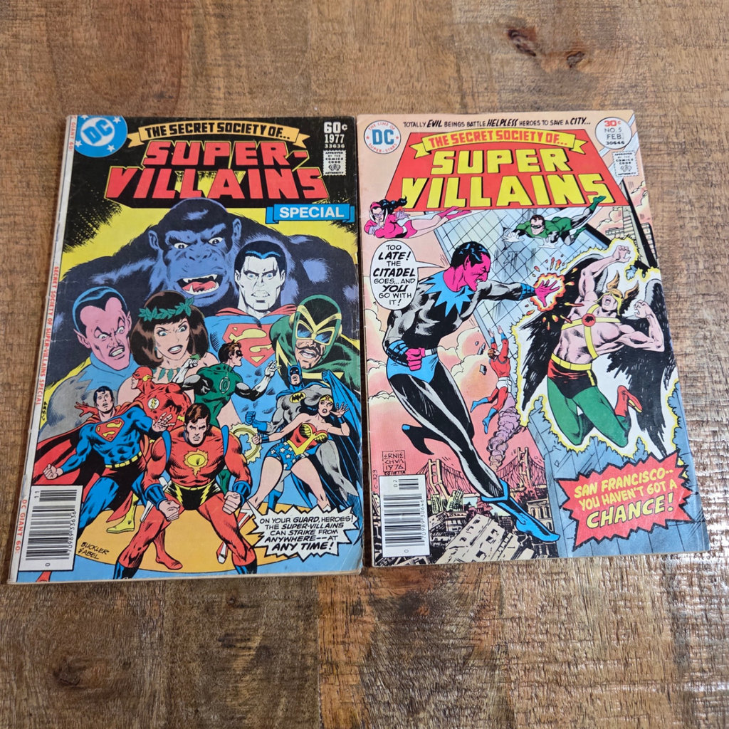 Secret Society of Super Villains Comics - image 1 of 3