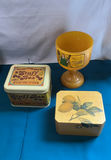 Assorted vintage decorative items and a children's map book - thumbnail 5 of 8