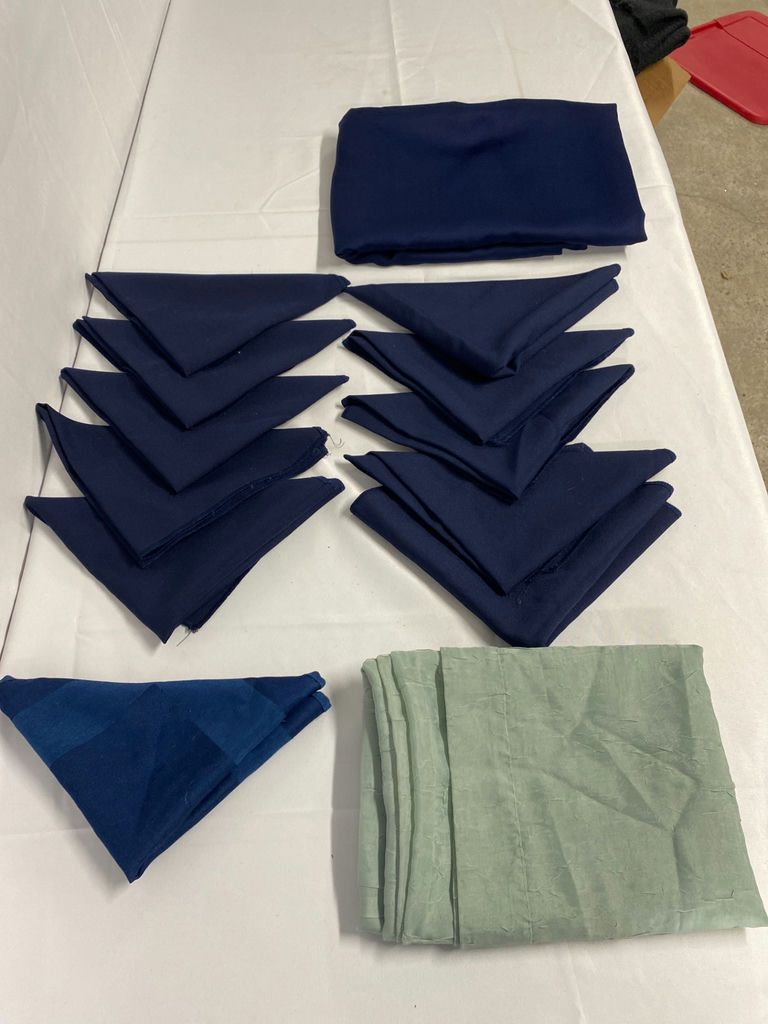 Shades of Blue - Napkins and Tablecloths - image 2 of 5