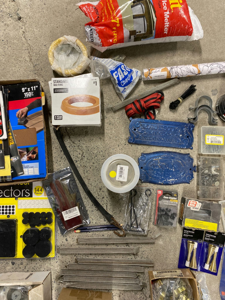 Hardware Lot With Special Features - image 7 of 10