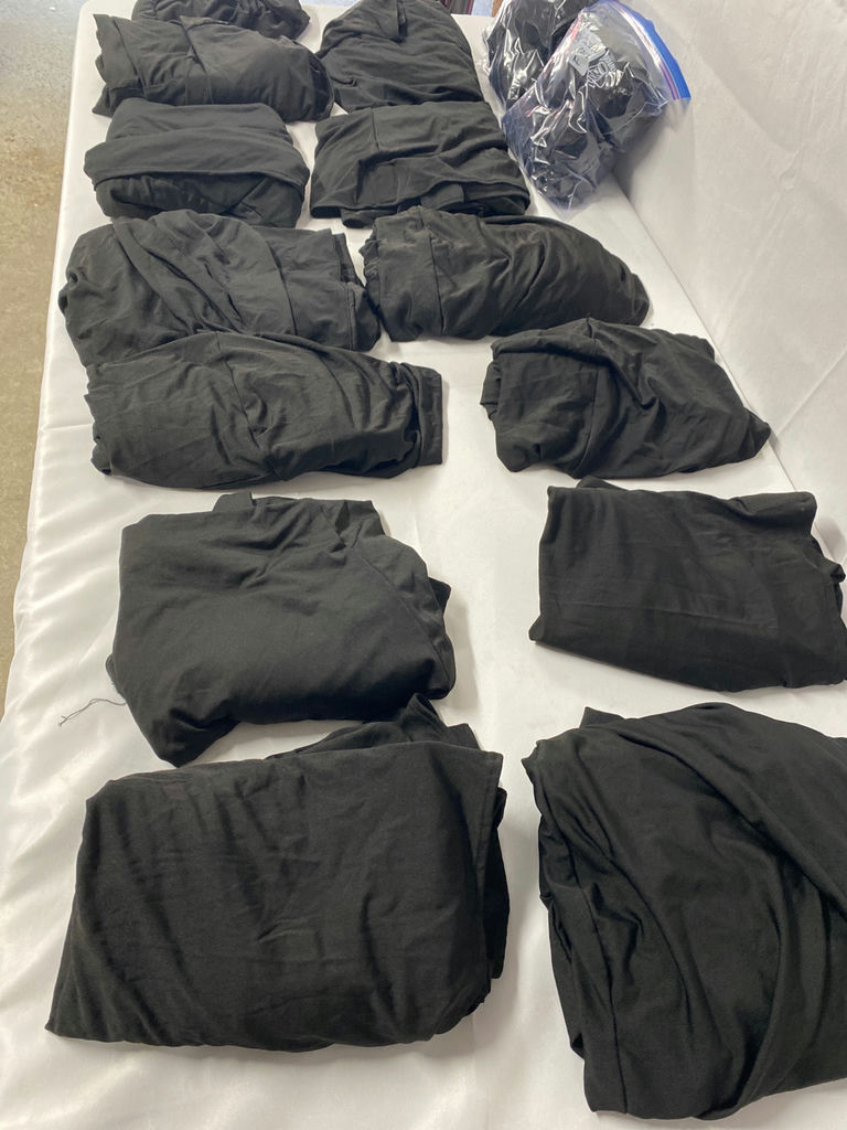 17 Black Pub table Covers - image 3 of 5