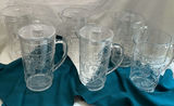 6 Plastic Water Pitchers with lids - thumbnail 1 of 4