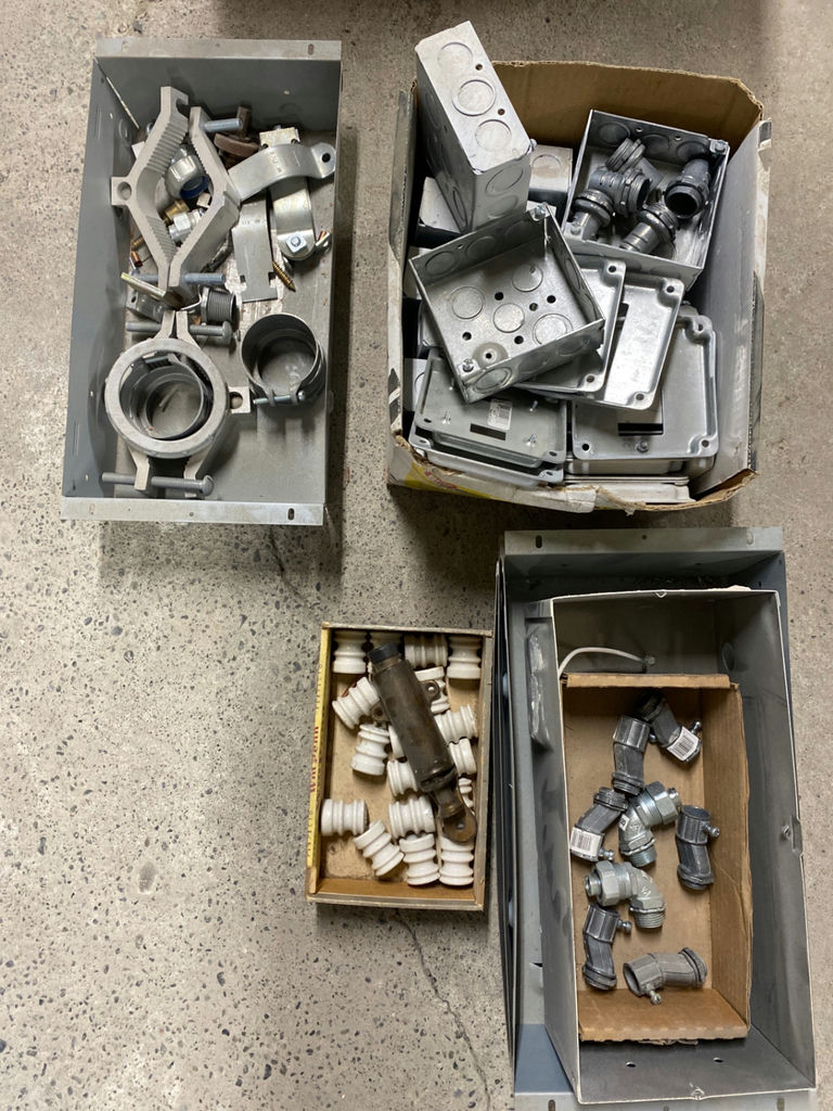 Security and Track Lighting, Fixtures and Components - image 7 of 8