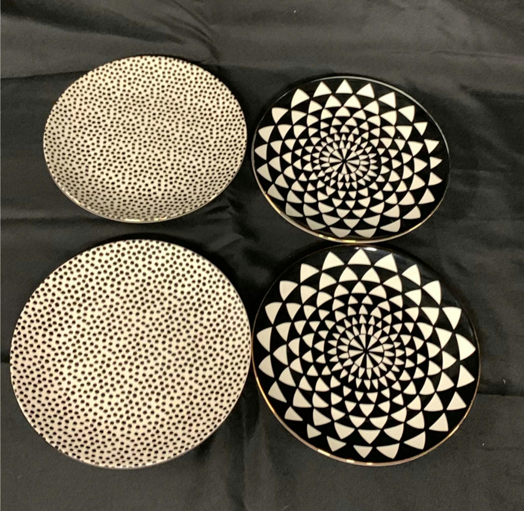 Black, White And Gold Dishes - image 4 of 7