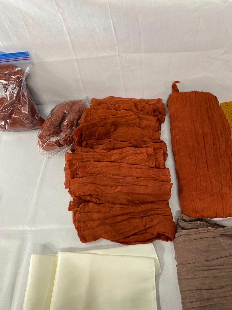 Napkins, Placemats and Tablecloths - image 6 of 8