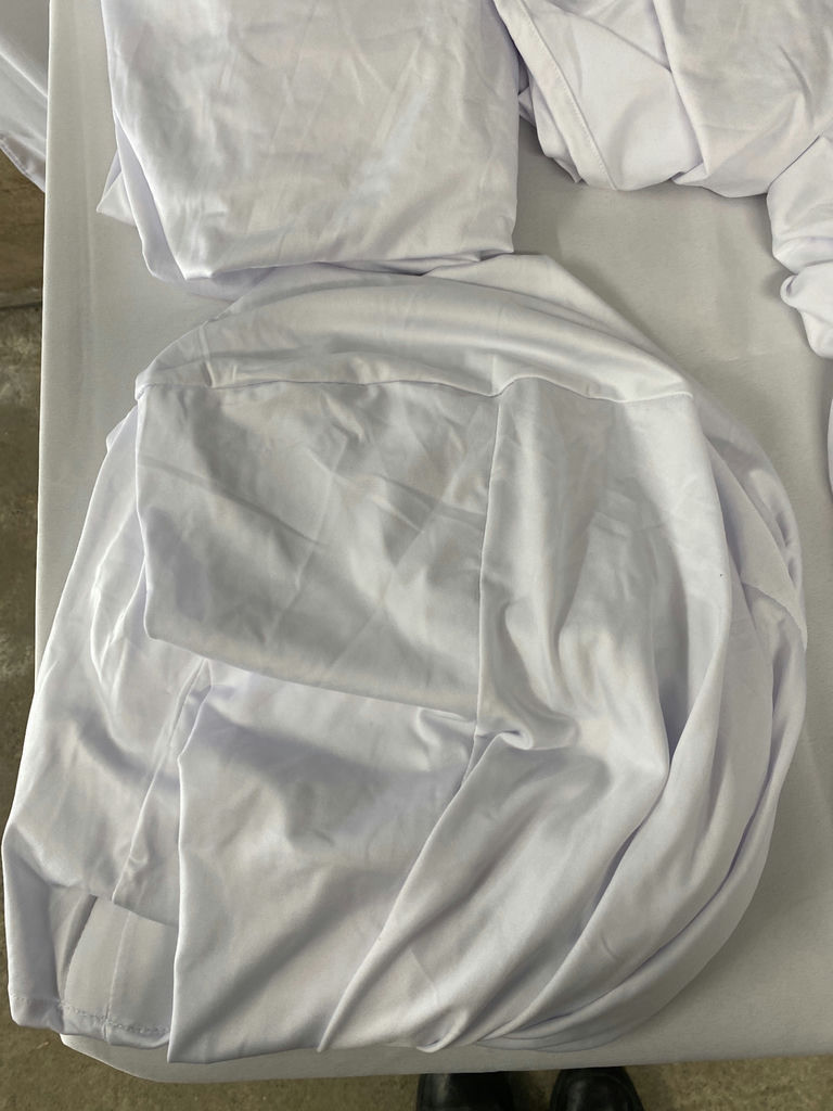 Individual Raised Table Coverings - image 3 of 5