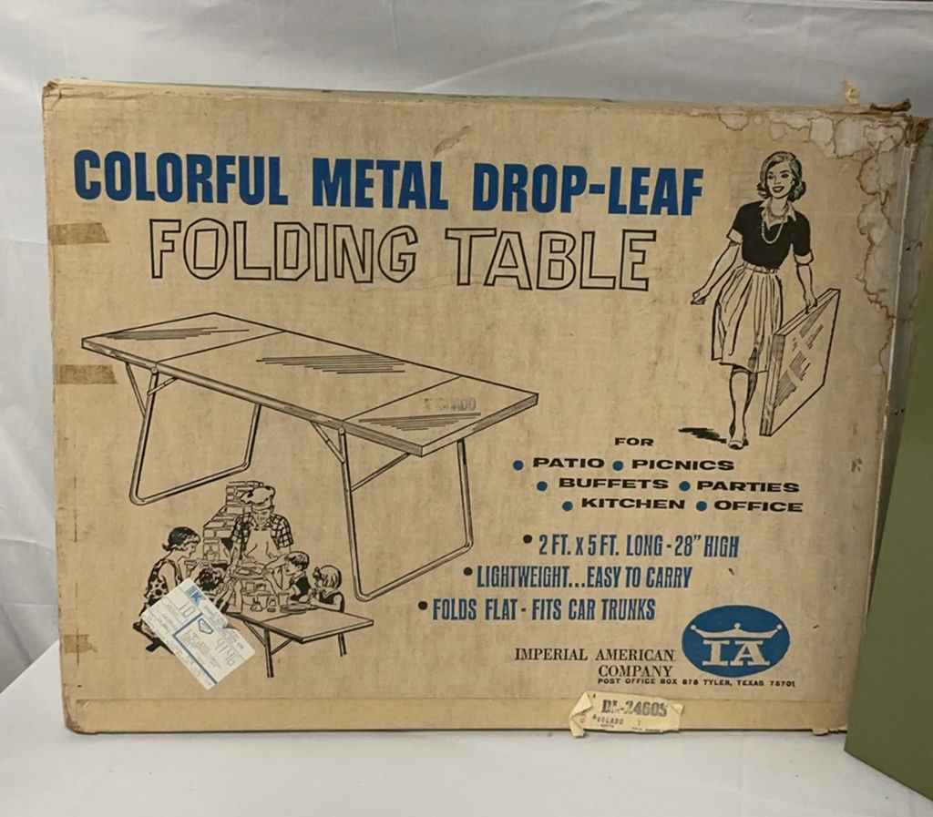 Vintage Folding Table And Picinic Baskets - image 5 of 11