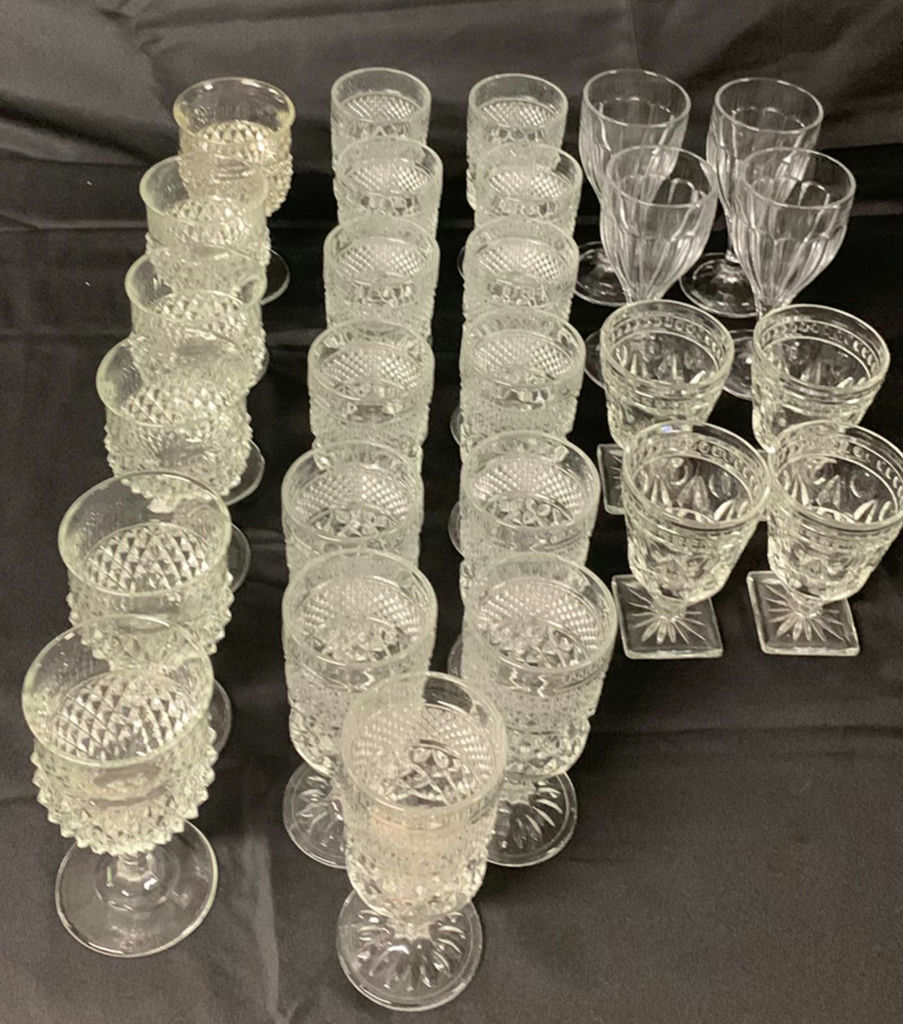Clear Glass Goblets and Stemware - image 1 of 8