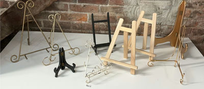 Lot Of Small Picture Stands/Easels - Image 1 of 5