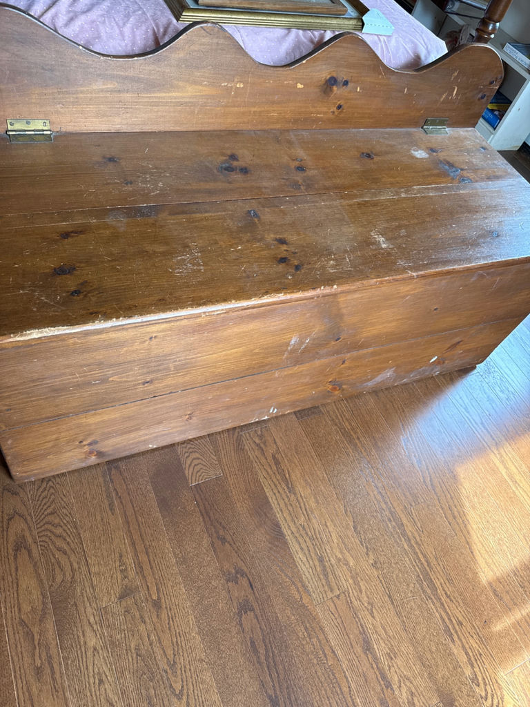 Wooden storage bench with hinged lid - image 2 of 4