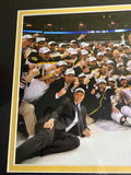 Framed group photo Bruins hockey team celebrating - thumbnail 3 of 3
