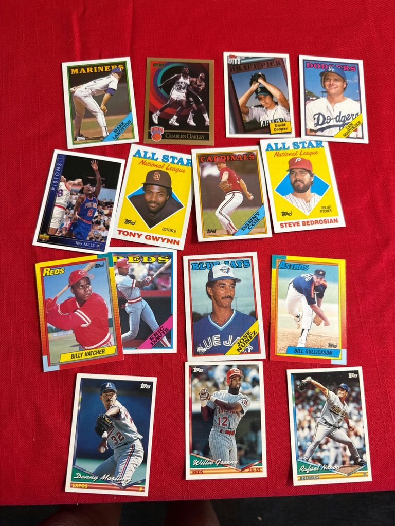 Vintage Topps Baseball Trading Cards - image 1 of 3
