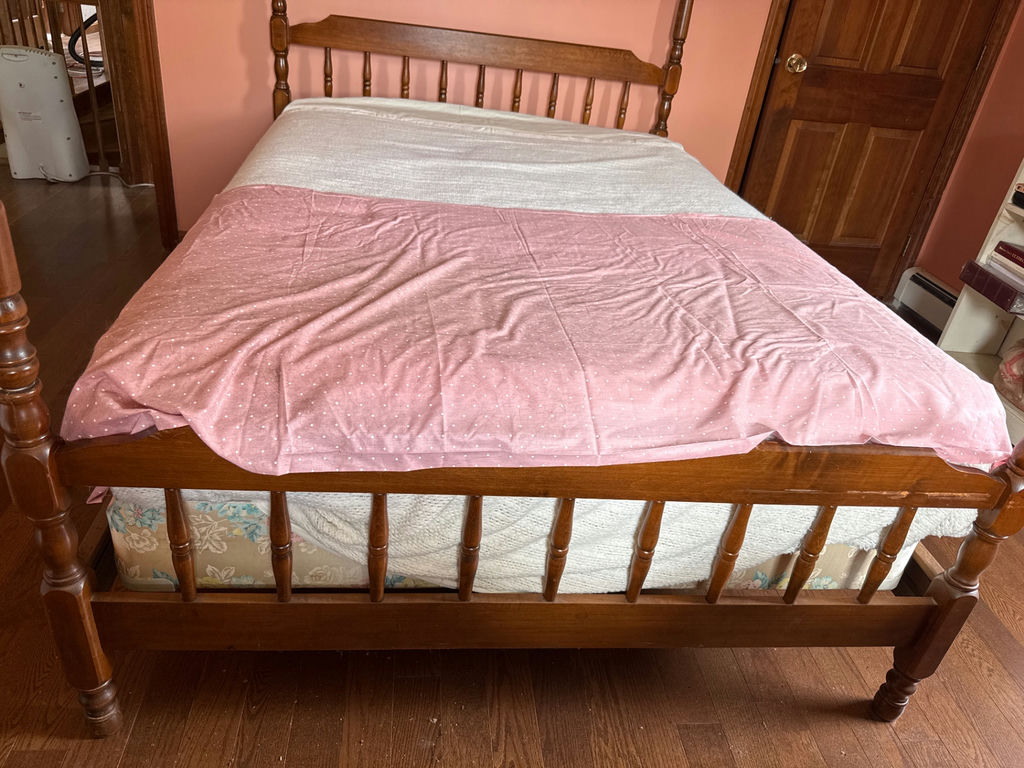 Wooden four-poster bedframe only - image 2 of 3