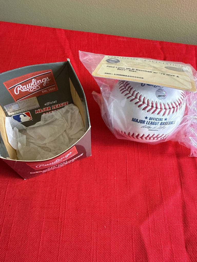 Autographed Fred Lynn MLB Baseball with COA and Rawlings Box - image 1 of 4