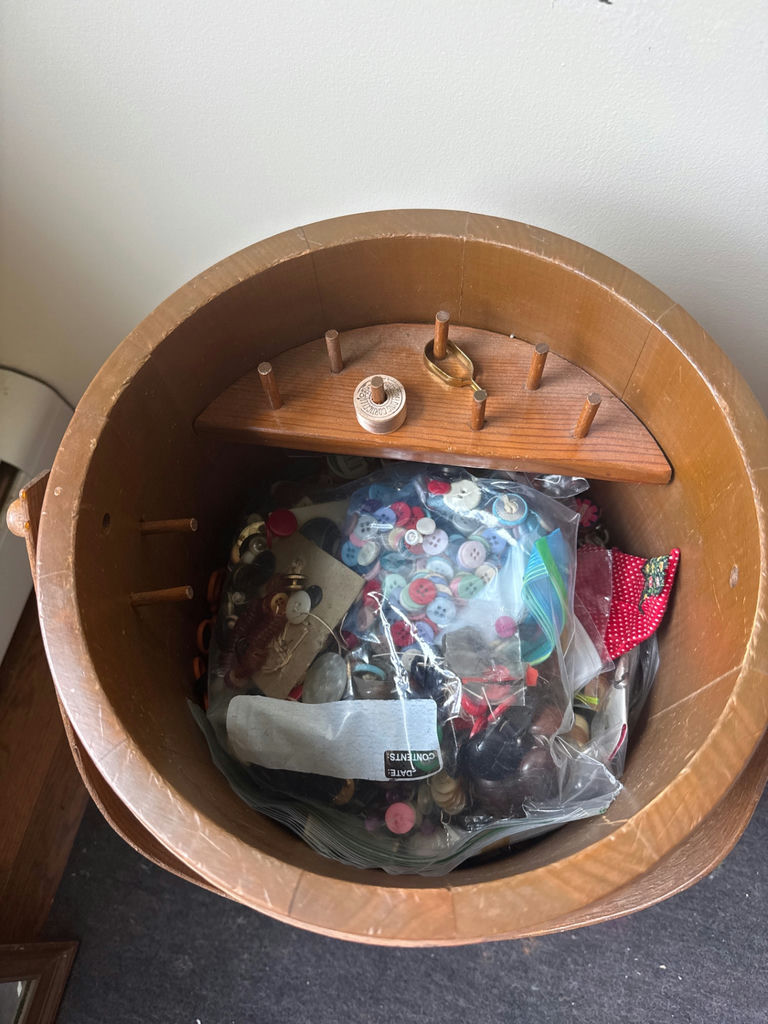 Vintage wooden barrel sewing  storage with lid on tripod legs - image 2 of 2