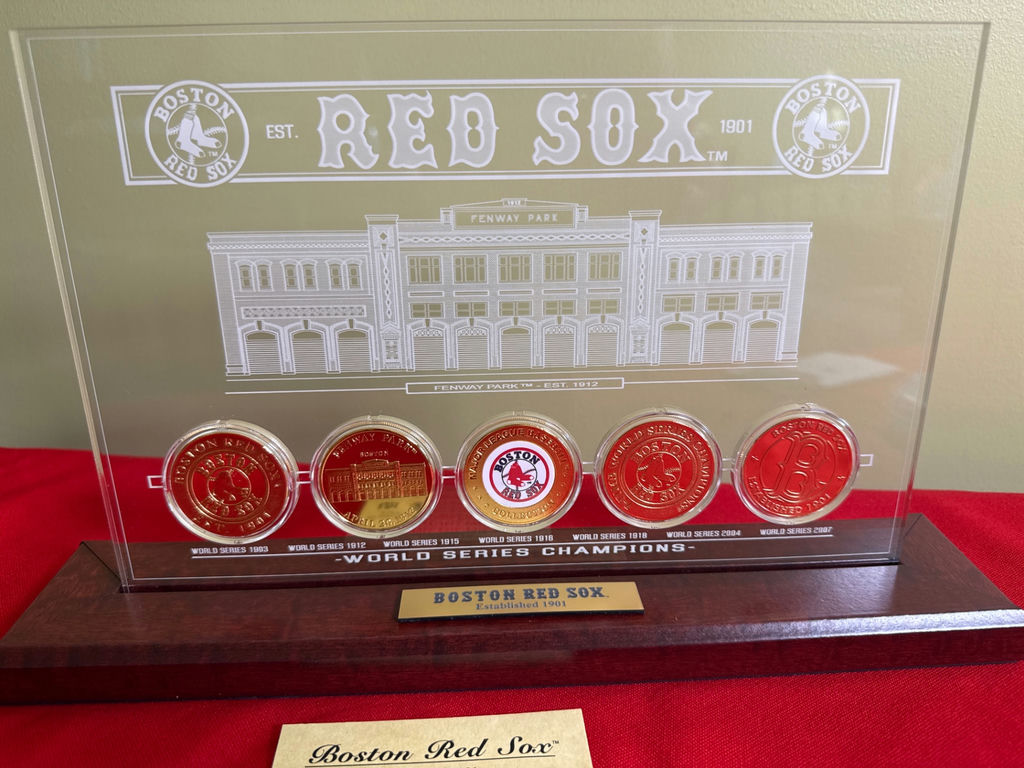Boston Red Sox World Series Champions Gold Medallion Set - image 3 of 3