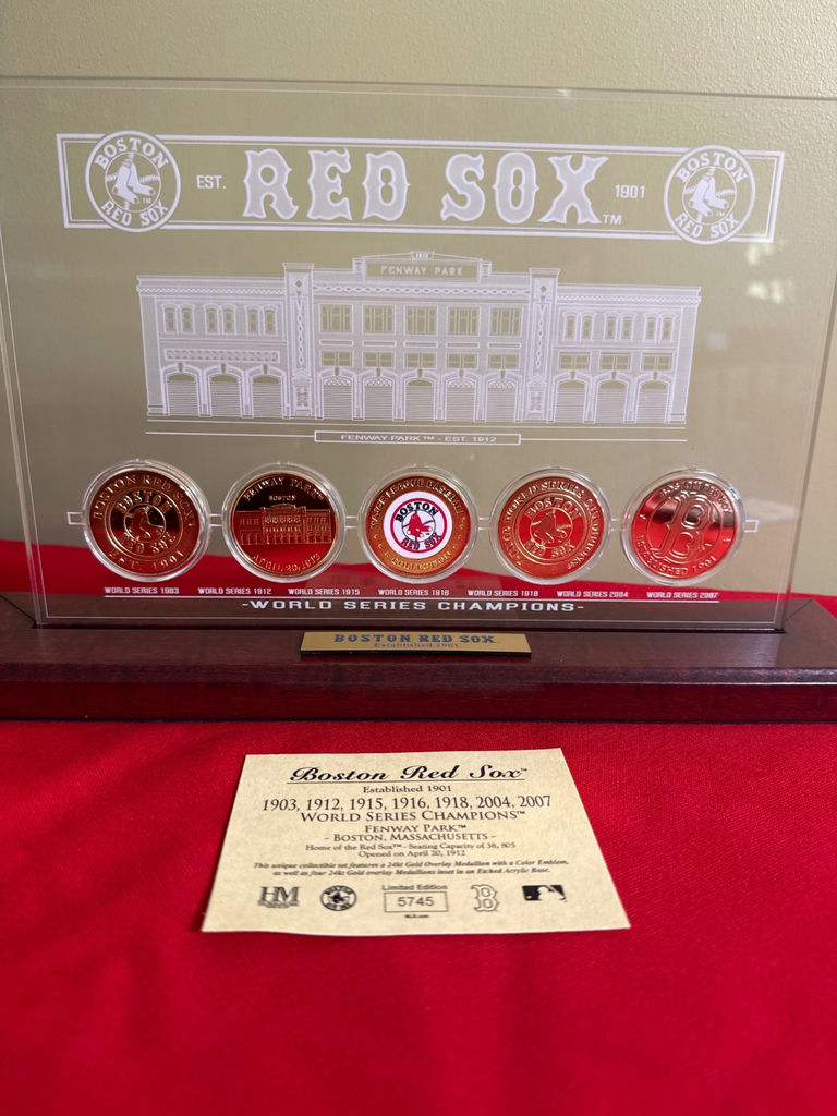 Boston Red Sox World Series Champions commemorative medallion set - image 1 of 3