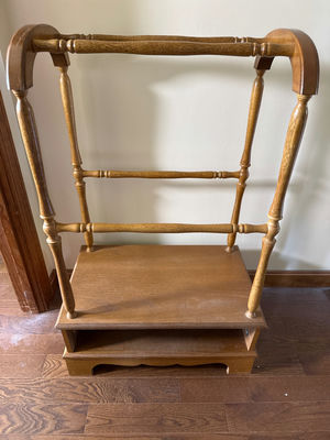 Vintage wooden shelf unit with turned legs - Image 1 of 3