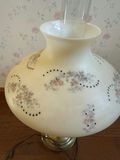 Vintage brass table lamp with  glass floral shade - thumbnail 2 of 3