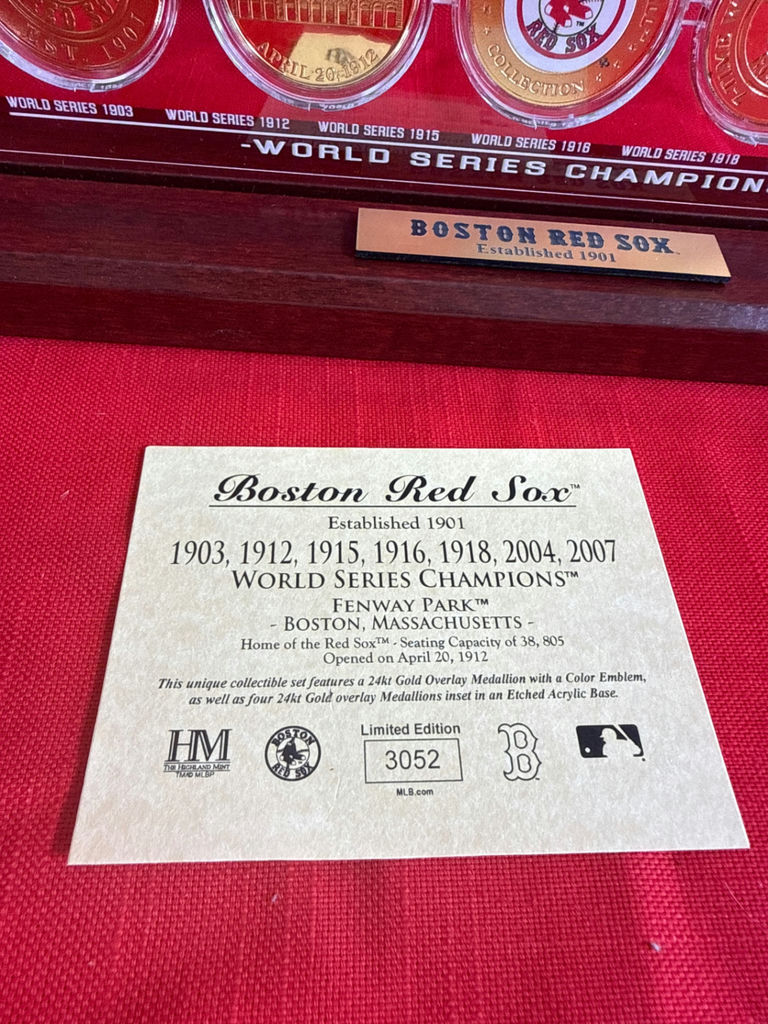 Boston Red Sox World Series Champions Commemorative Medallion Set - image 2 of 3