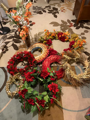 Decorative Wreath lot - Image 1 of 1