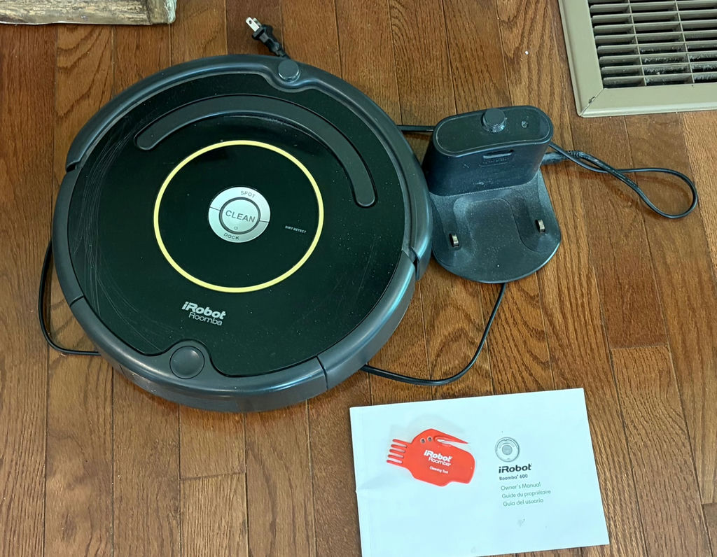 iRobot Roomba - image 1 of 1