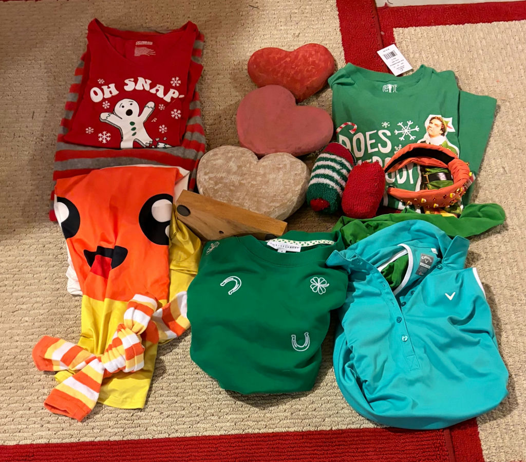 Halloween shirts, wooden hearts - image 1 of 1