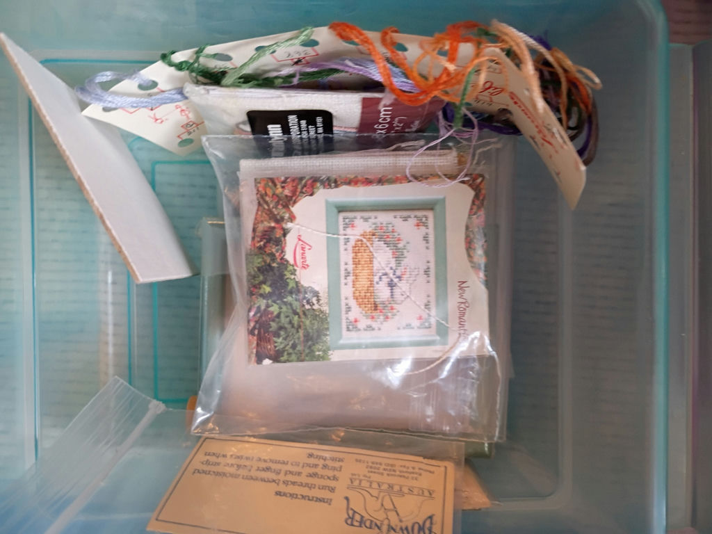 Embroidery and Cross Stitch Supplies with Scissors and Thread Storage - image 6 of 11