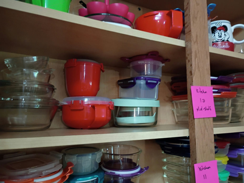 Assorted Glass and Plastic Food Storage Containers - image 1 of 5