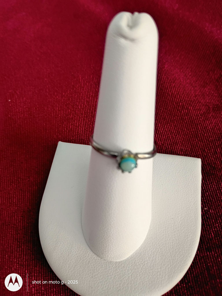 Assorted Jewelry Pieces Including Rings, Earrings, and Brooch - image 6 of 7