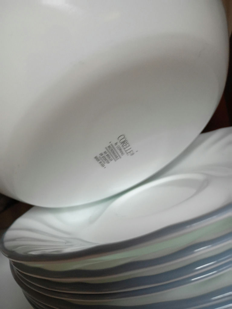 Assorted Kitchen Dishware and Glassware Set - image 11 of 11