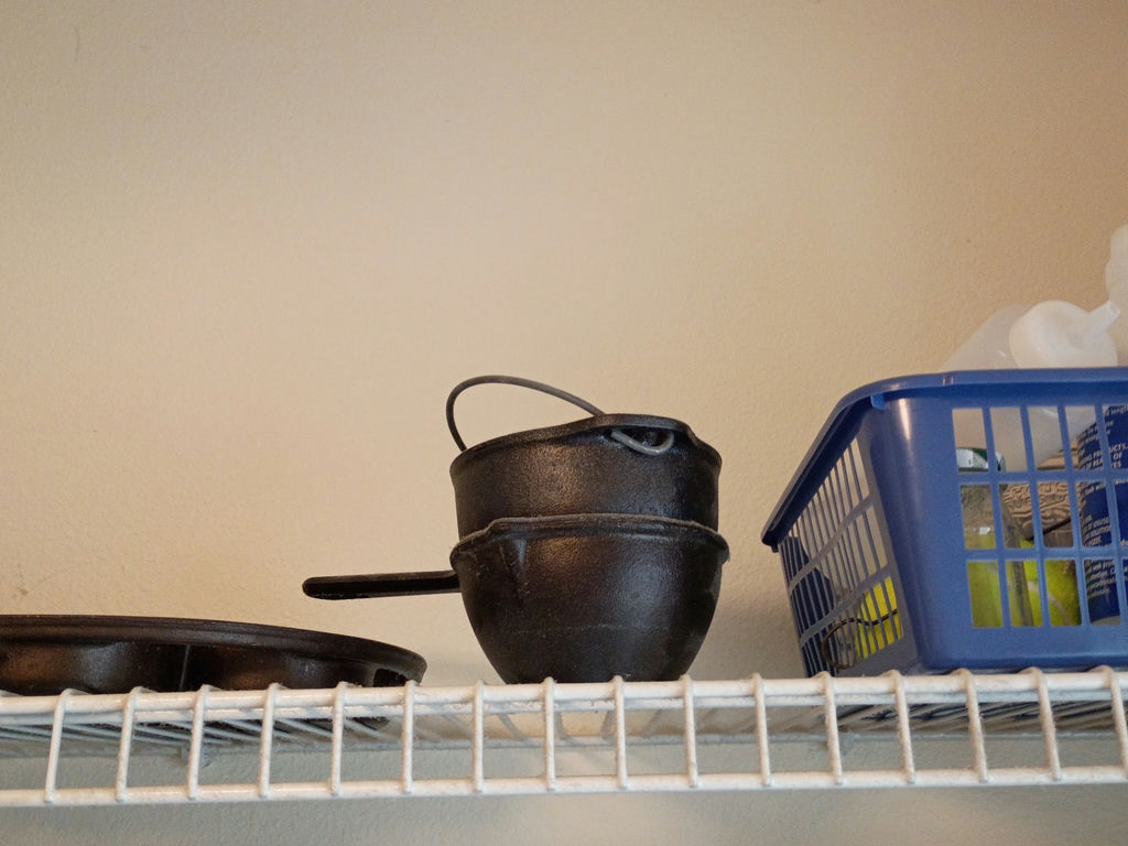 Assorted Cast Iron Cookware and Kitchenware - image 3 of 8