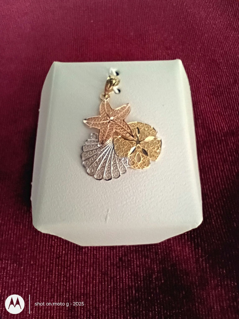 14K Gold Sealife Pendant - image 1 of 2