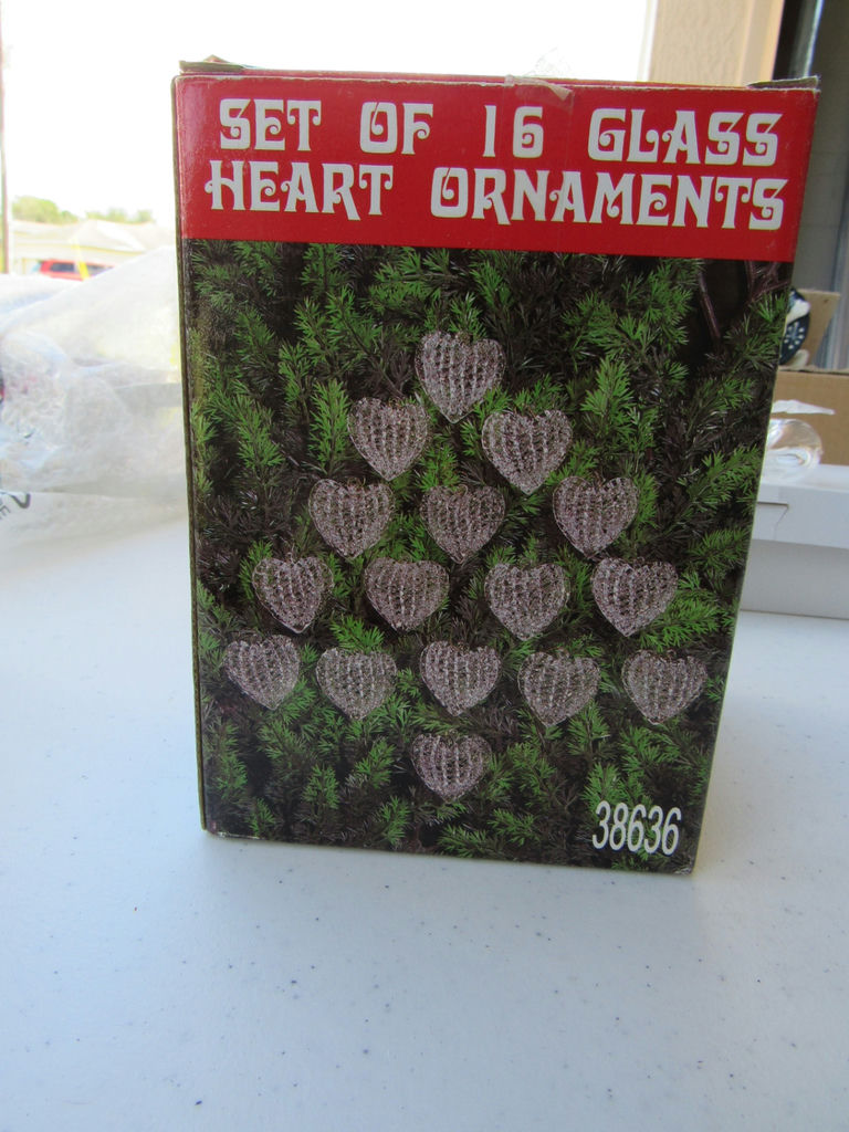 Assorted Holiday Ornaments and Decorative Figurines - image 6 of 19
