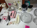 Mixed Kitchen Appliances and Glass Bakeware Set - thumbnail 1 of 9