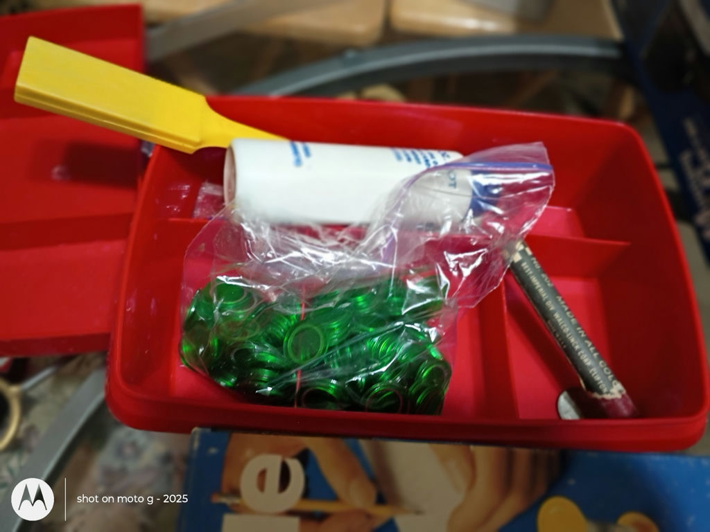 Assorted Board Games, Card Games, and Puzzle Items - image 8 of 8
