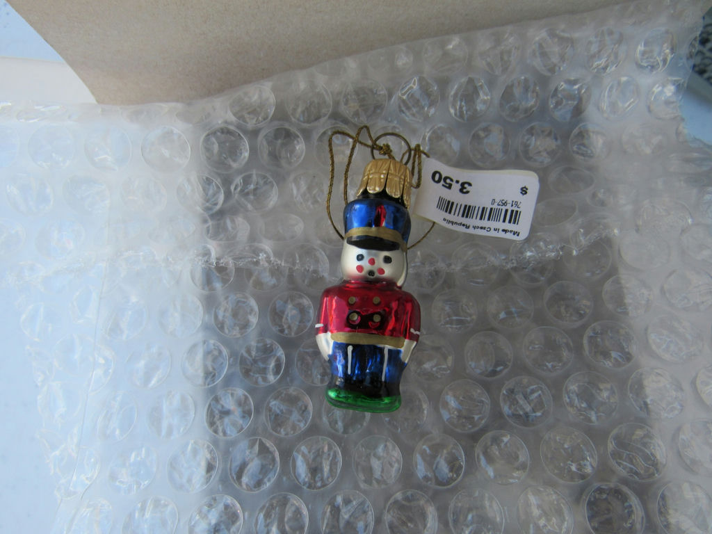 Assorted Holiday Ornaments and Decorative Figurines - image 12 of 19