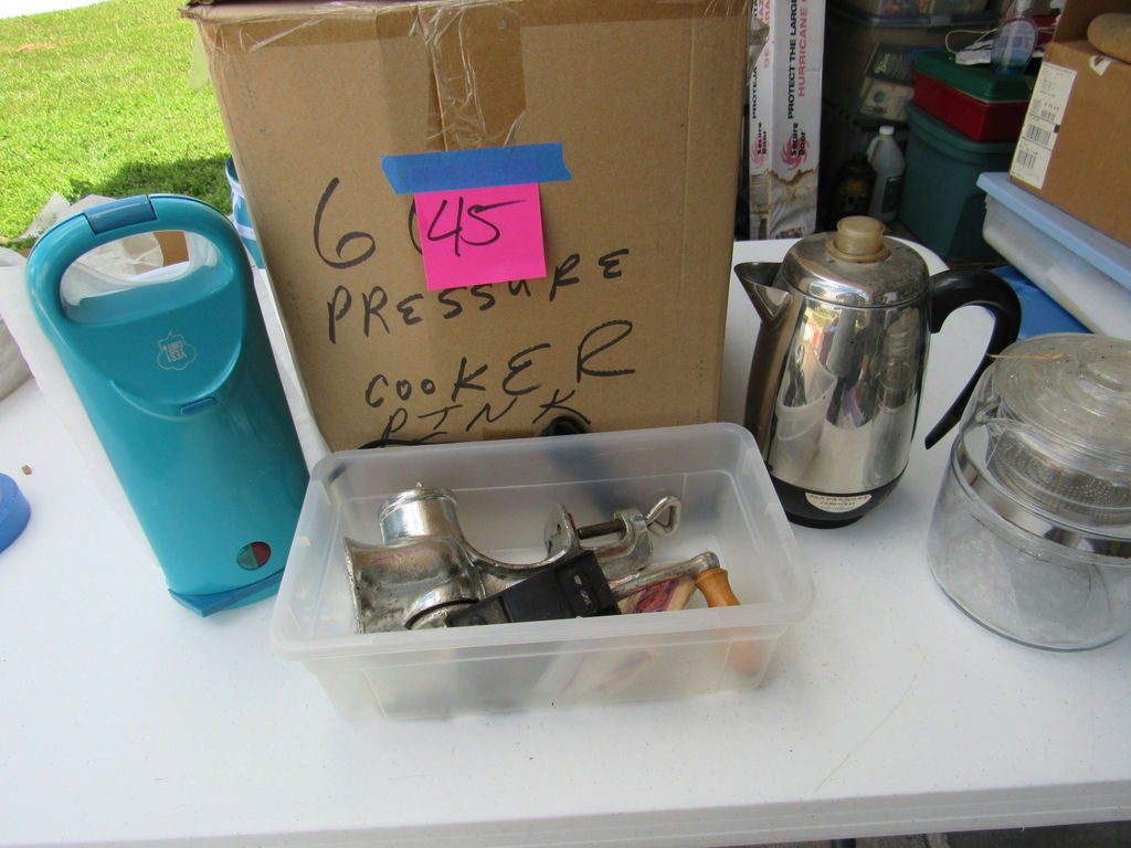 Pressure Cooker and Assorted Kitchen Items - image 1 of 3