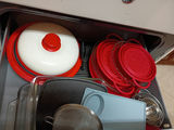 Assorted Kitchen Pans and Cooking Accessories - thumbnail 8 of 8