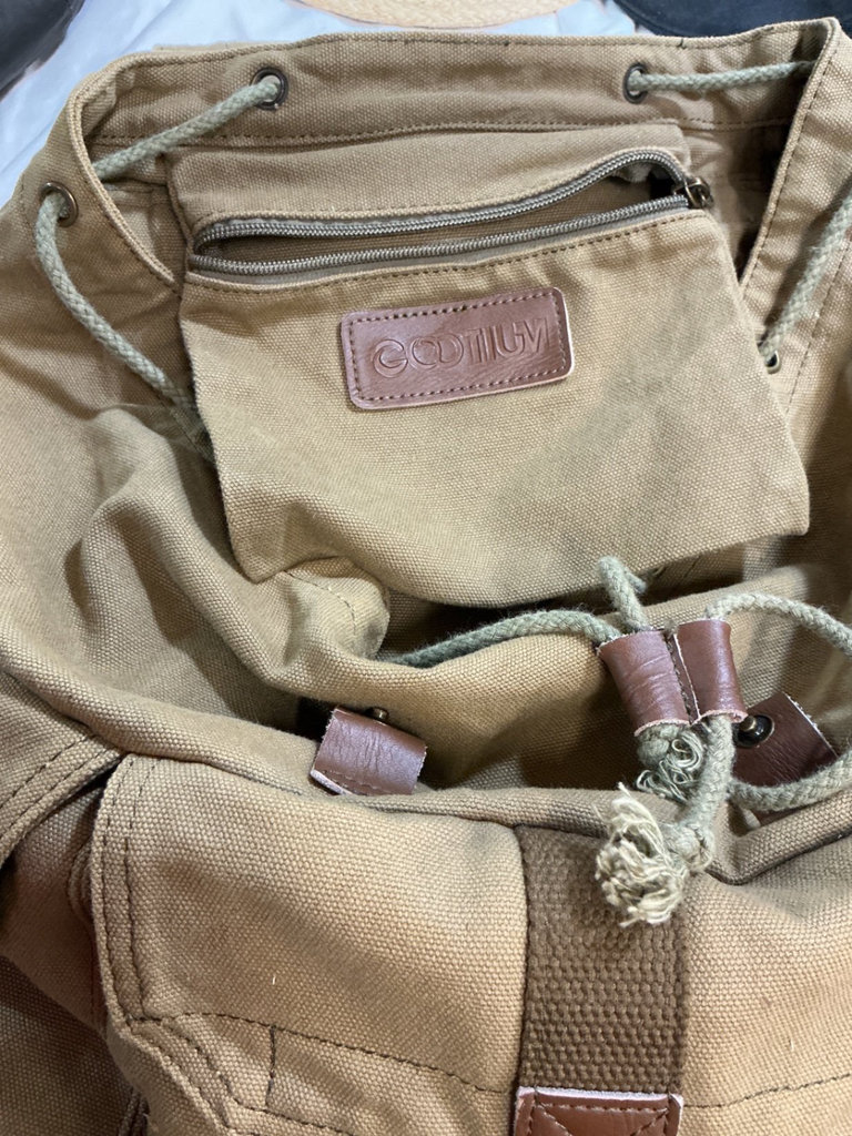Assorted vintage outdoor hats and canvas packs - image 9 of 12
