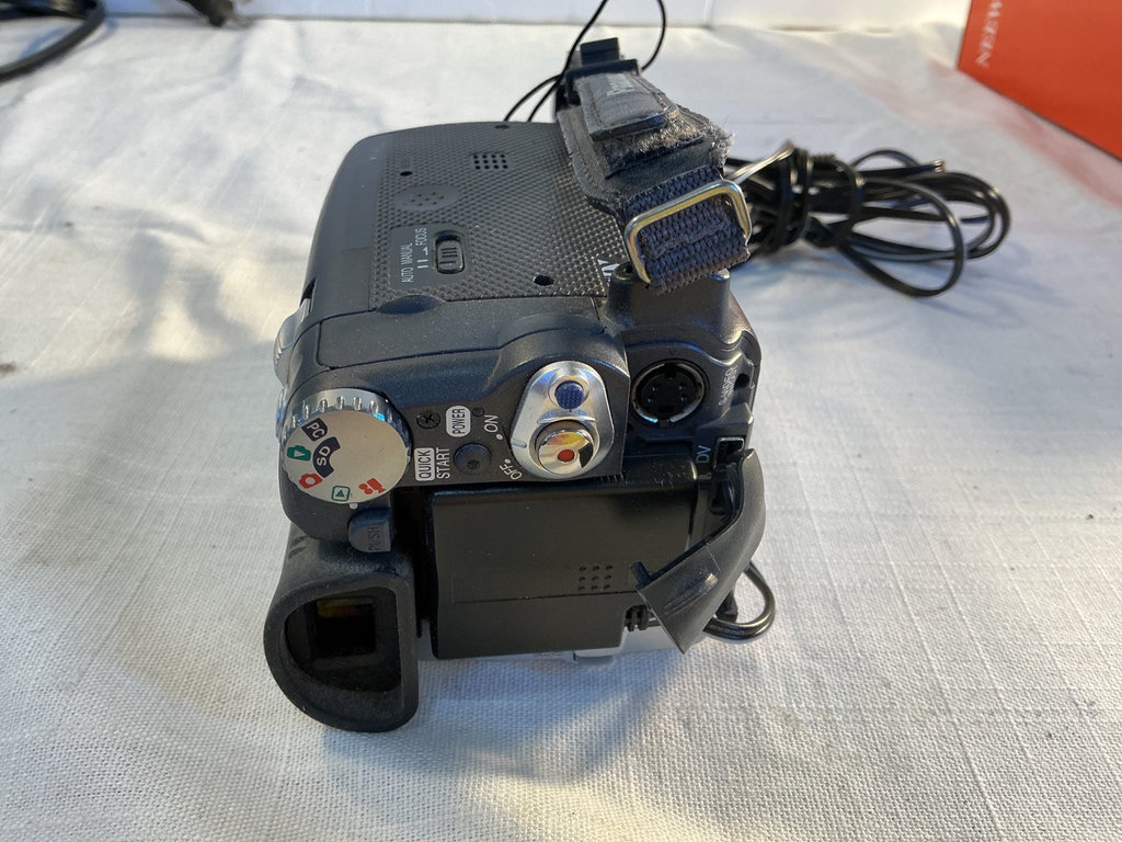 Cameras and Related - image 2 of 7