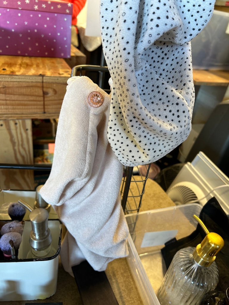 Toiletries And Beauty - image 14 of 14
