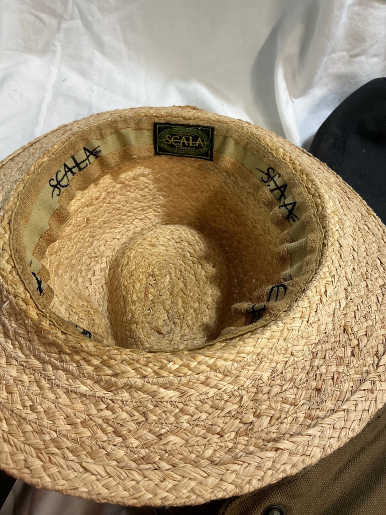 Assorted vintage outdoor hats and canvas packs - image 11 of 12